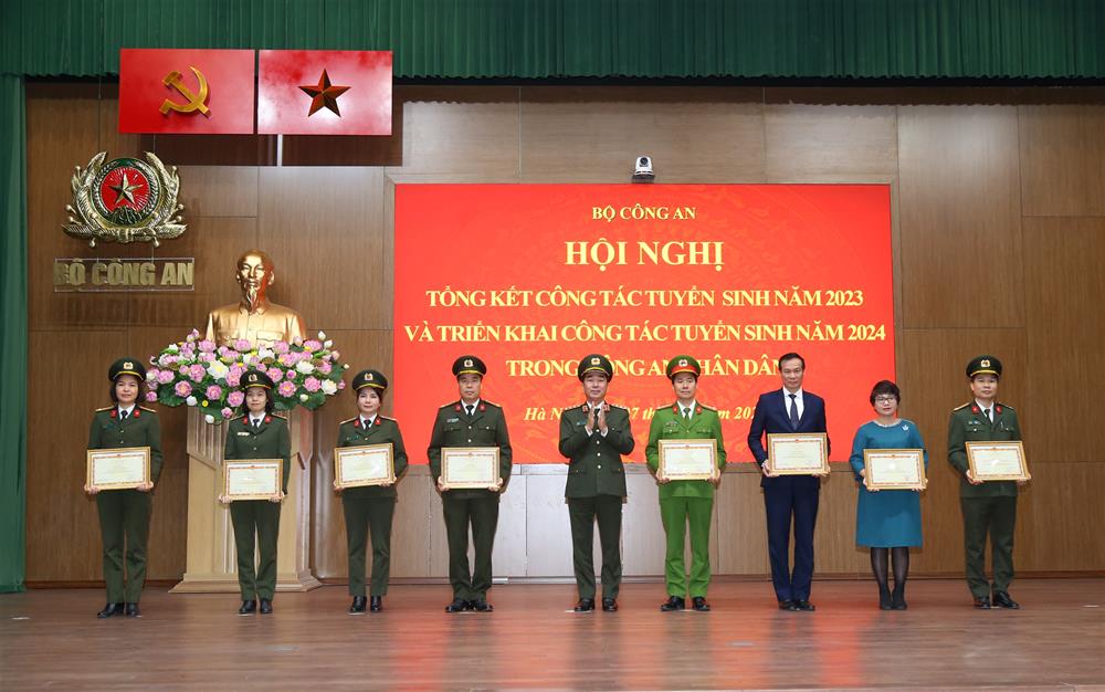 Nâng cao chất lượng, hiệu quả công tác tuyển sinh trong CAND đáp ứng yêu cầu trong tình hình mới